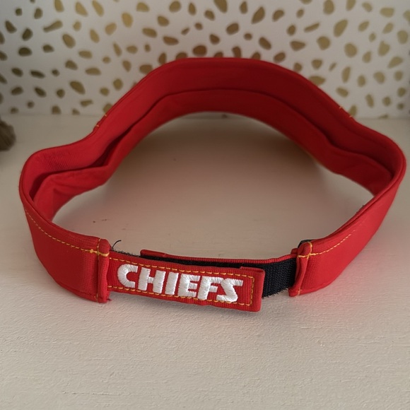 47 Brand Red Kansas City Chiefs Visor - Picture 3 of 5